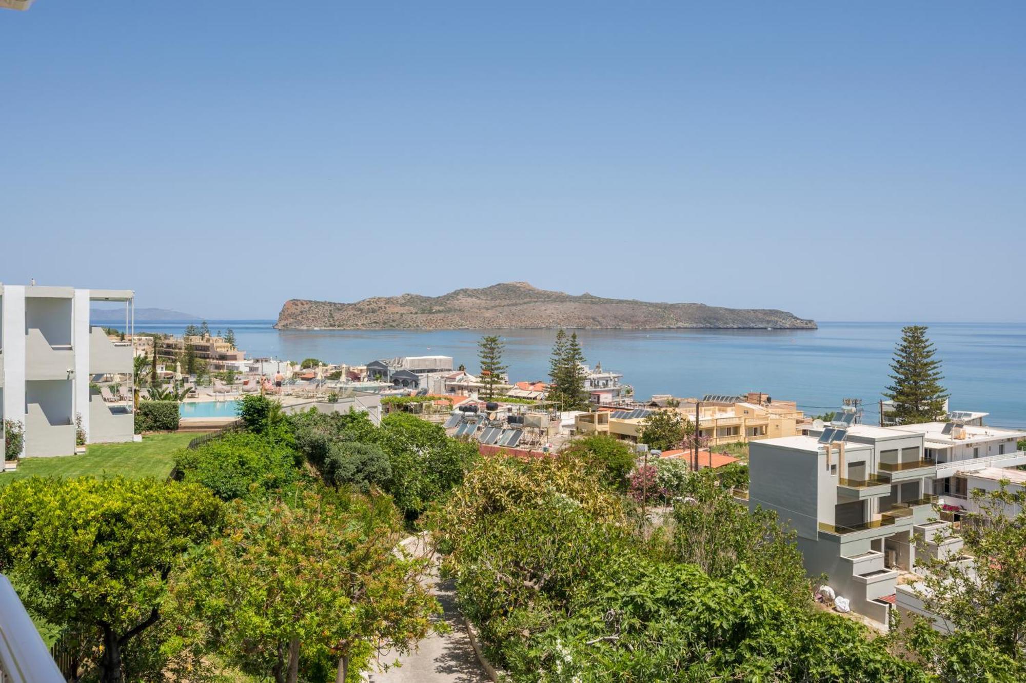Hotel apartamentowy Hermes Sea View Stalós