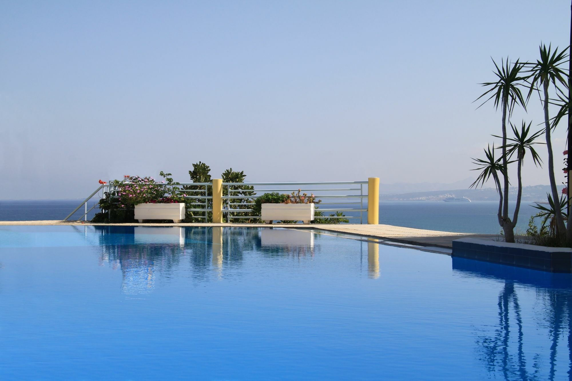 Hermes Sea View 3* Stalós
